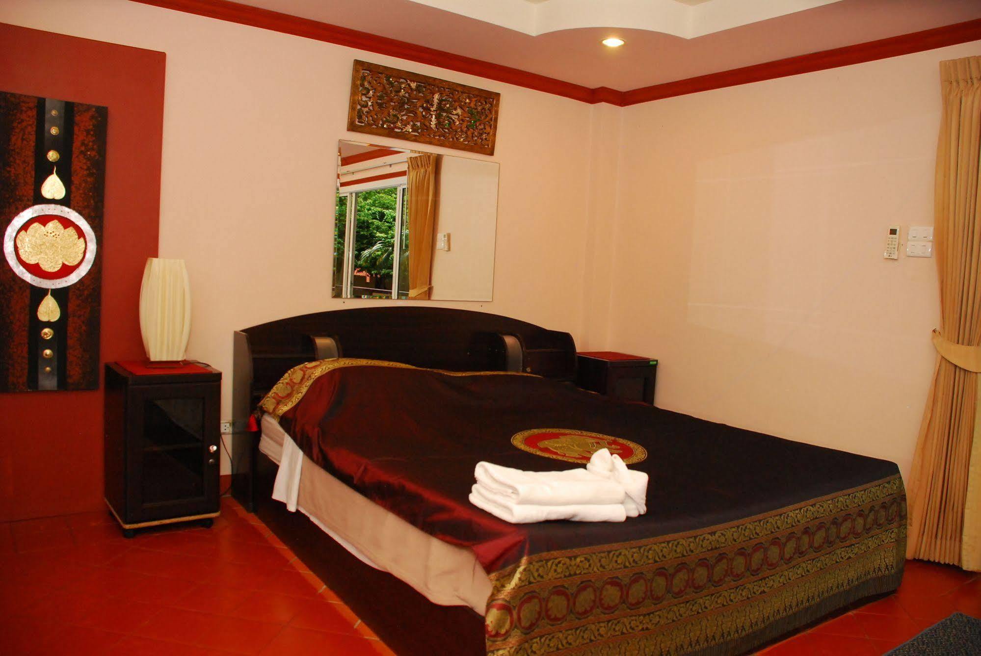 The Phen House Hotel Hua Hin Exterior photo